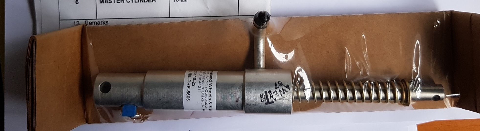 Maitre cylindre Piper Cessna jamais servi